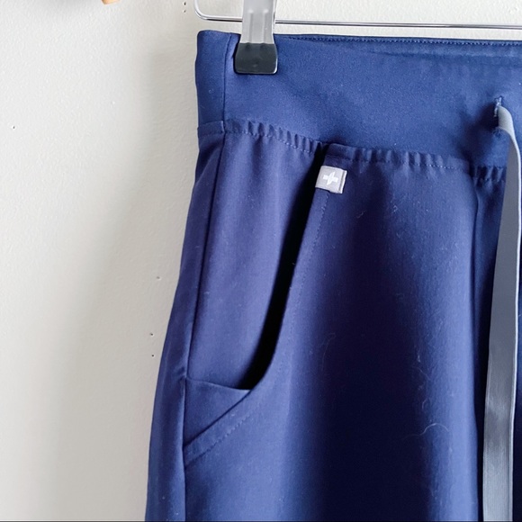 FIGS • Zamora™ Jogger Scrub Pants in Navy Blue, Size XS Petite - Picture 7 of 16